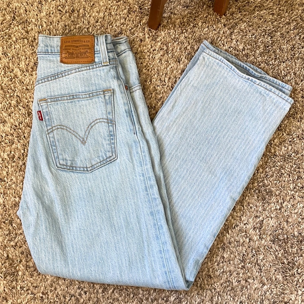 Levi’s Premium Ribcage Jeans